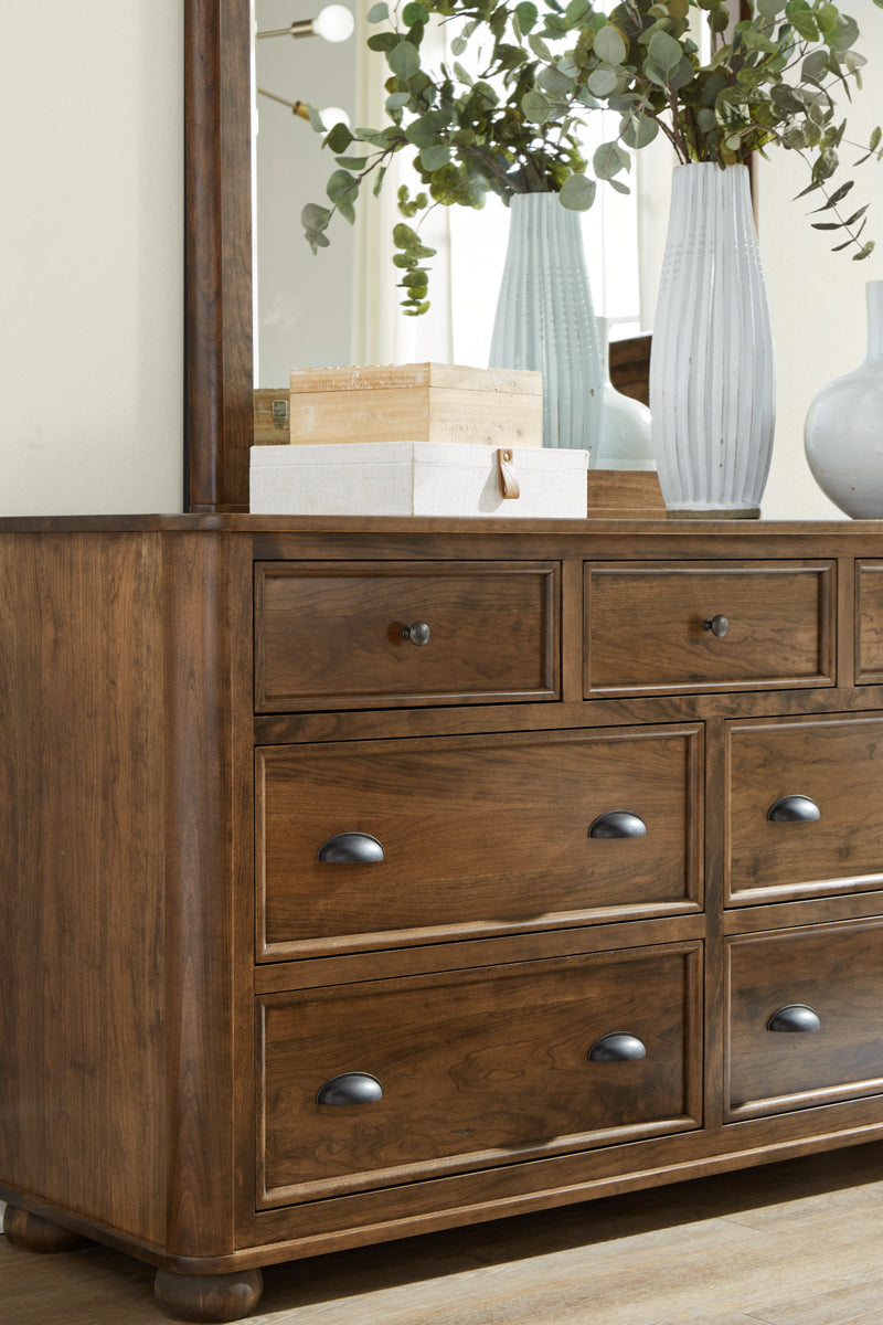 Mavin Amish Custom Furniture Kingsport Dresser