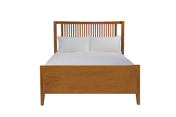 Mavin Amish Custom Furniture Atwood Queen Spindle Bed