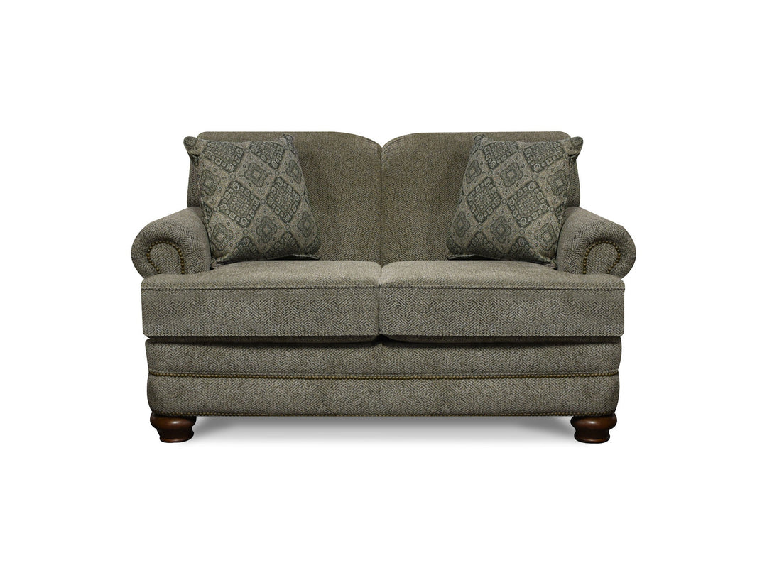 5Q06N Reed Loveseat with Nails