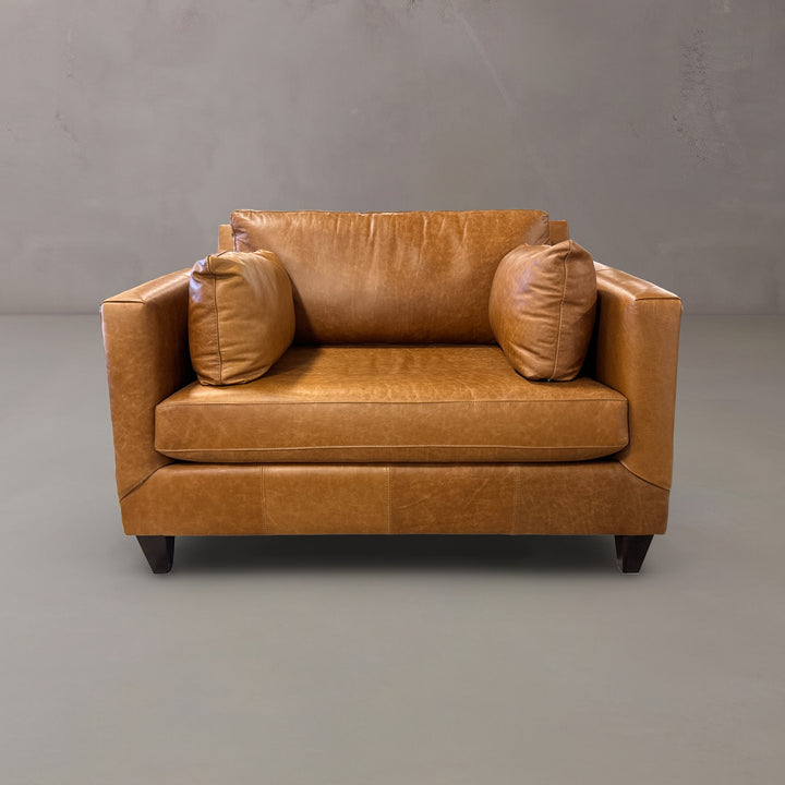 Mayo 3555L40 Leather Chair in Vacchetta Amber