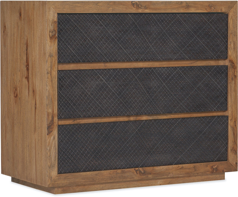 Hooker Furniture Big Sky Bachelors Chest 6700-90117-80