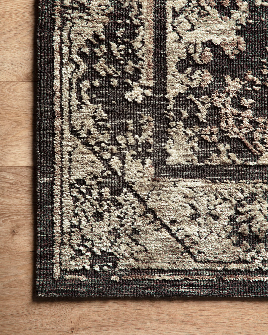 Magnolia Home by Joanna Gaines x Loloi Lindsay Collection, LIS-04