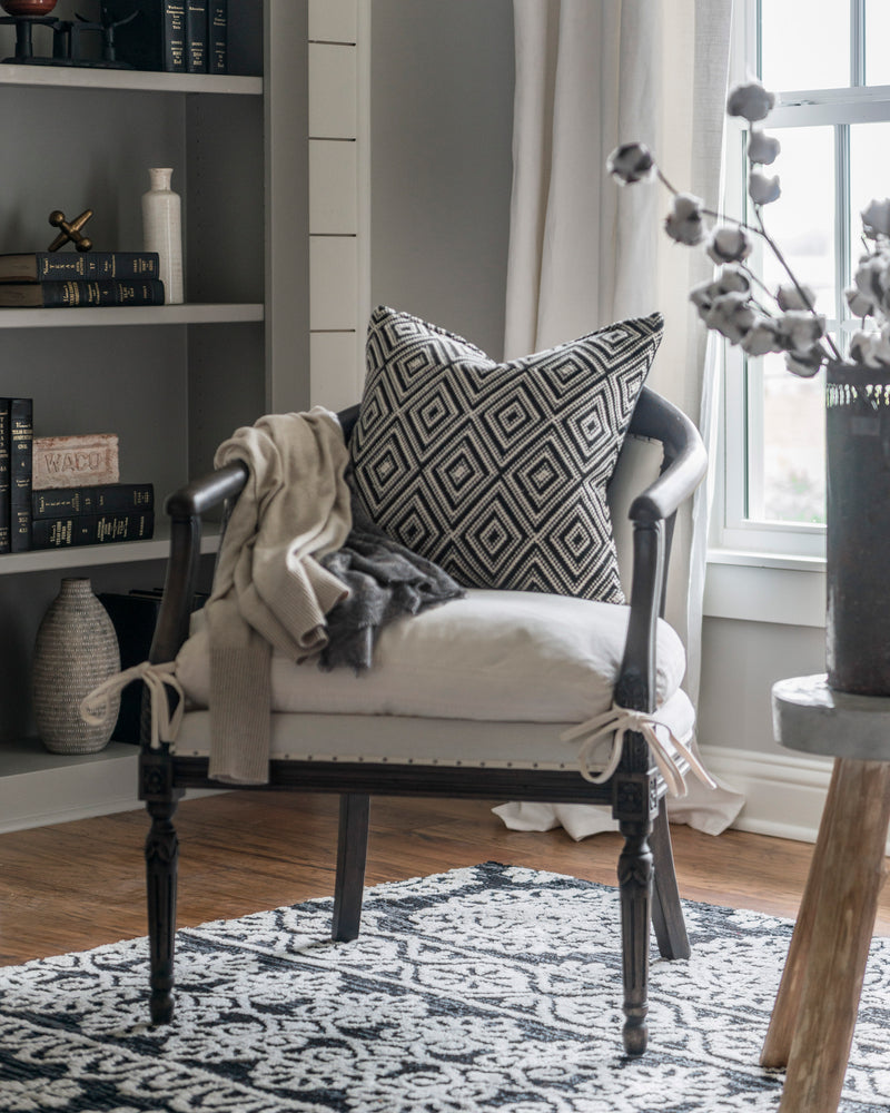 Loloi Magnolia Home by Joanna Gaines Lotus Collection, LB-04