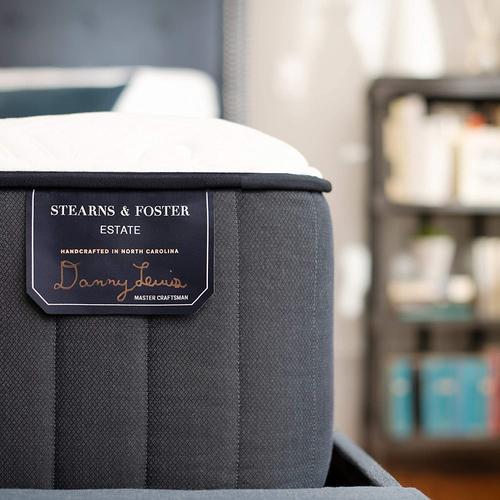 Stearns & Foster Lux Estate Hurston Cushion Firm Mattress